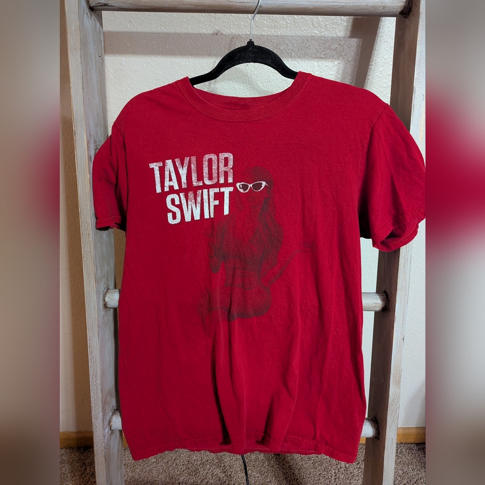 Red Taylor Swift Graphic T-Shirt